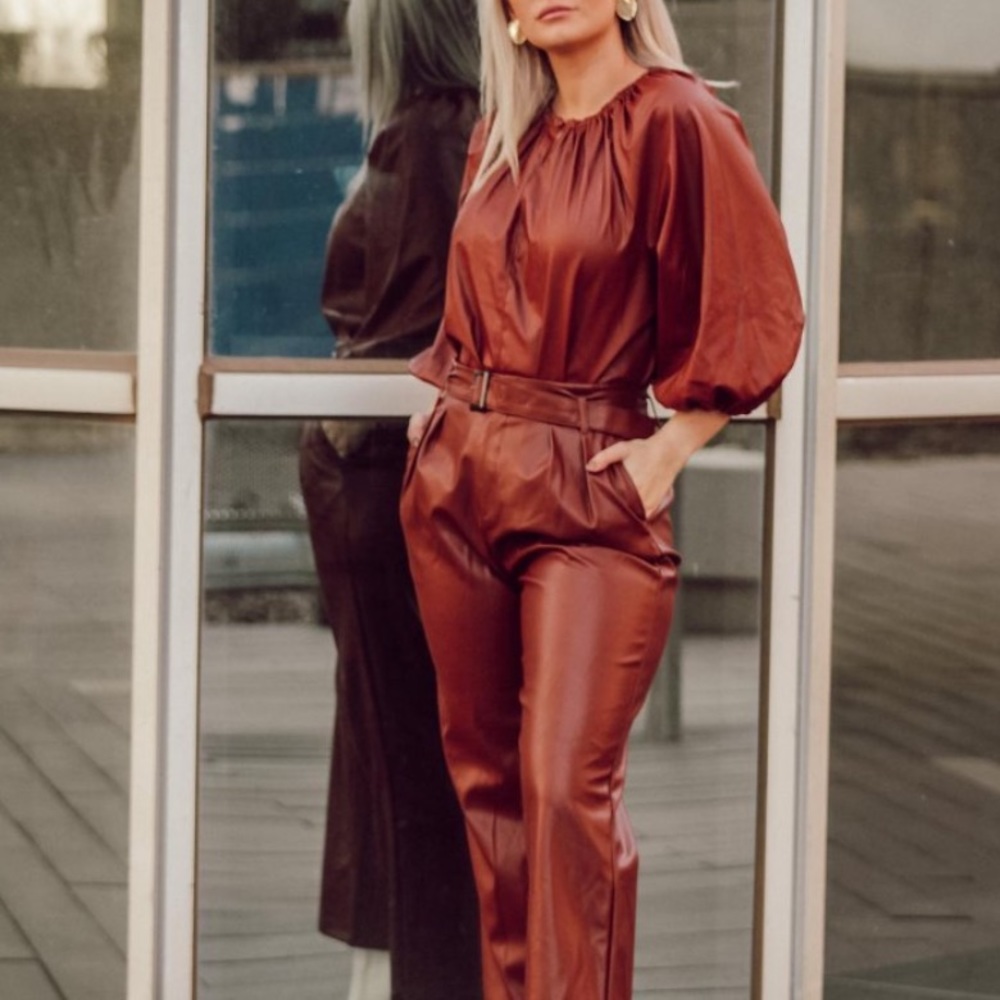 WHO WHAT WEAR Brown Faux Leather Top